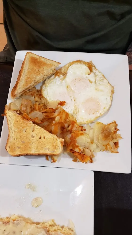 3 Eggs with American Fries